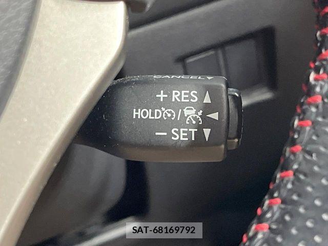 Lexus NX 2018-01 6815720-4