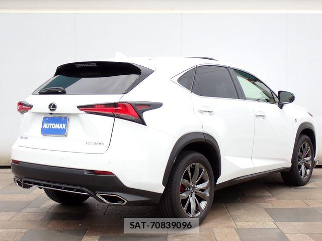 Lexus NX 2021-02 7221027-2
