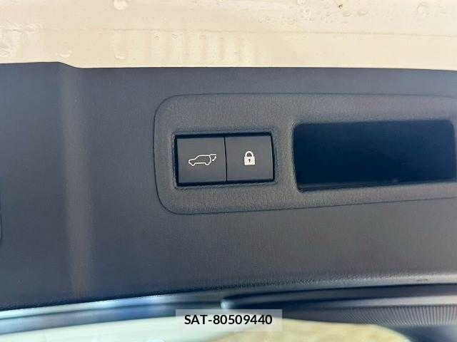 Lexus NX 2018-03 7501290-11