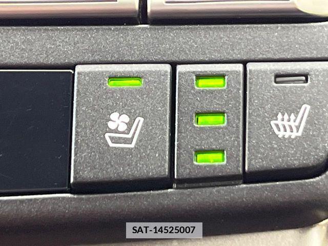 Lexus NX 2019-06 7725116-5