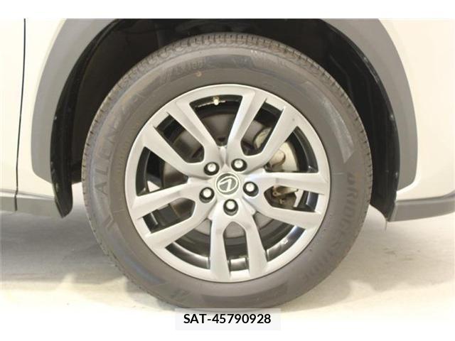 Lexus NX 2018-04 7877394-21