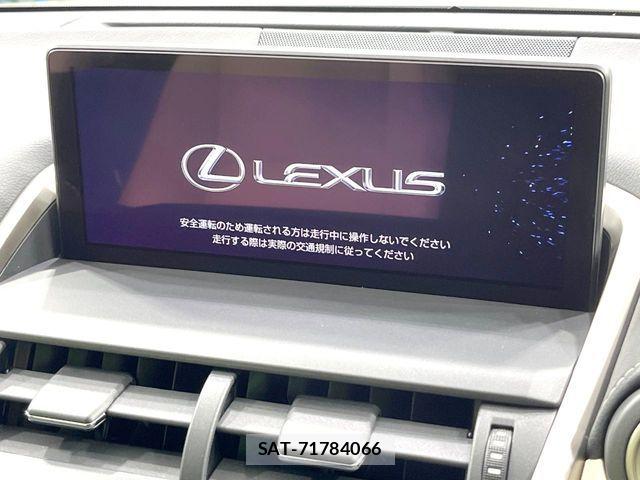 Lexus NX 2018-01 8158703-2