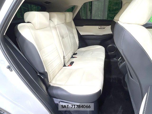 Lexus NX 2018-01 8158703-8