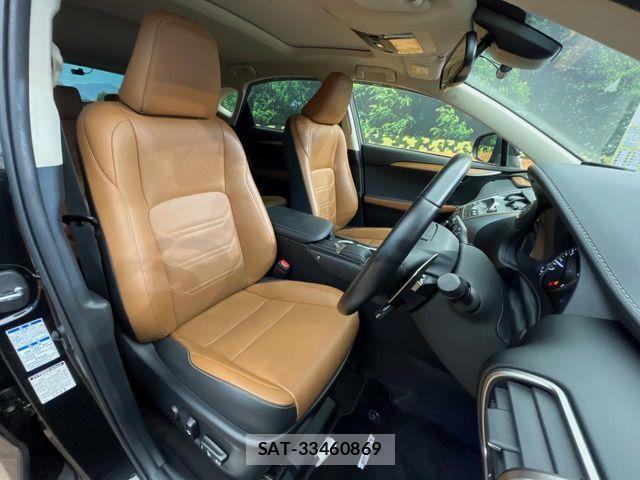 Lexus NX 2021-02 8208407-10
