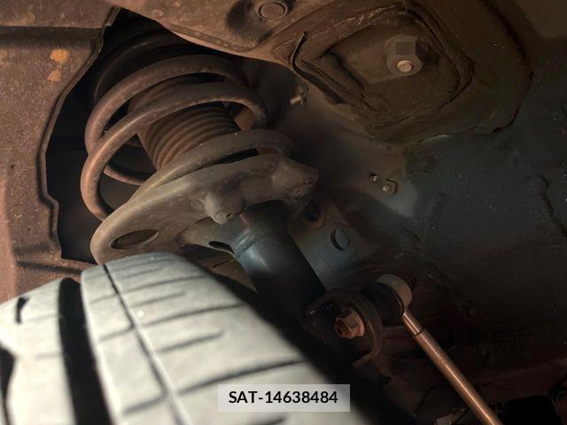 Lexus NX 2017-11 8208410-19