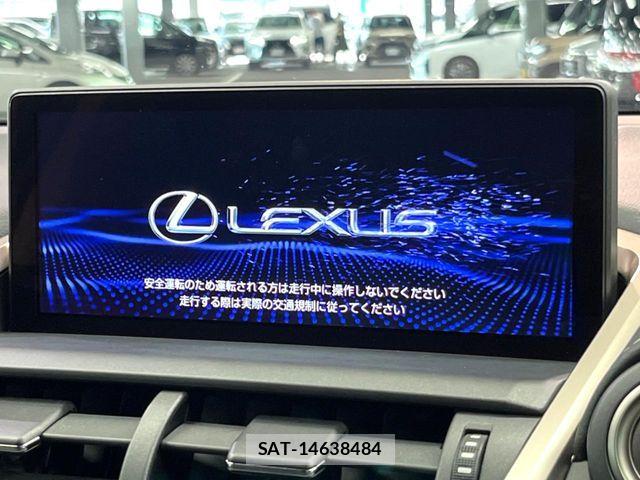 Lexus NX 2017-11 8208410-2