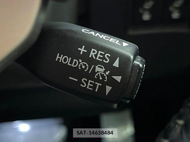 Lexus NX 2017-11 8208410-4