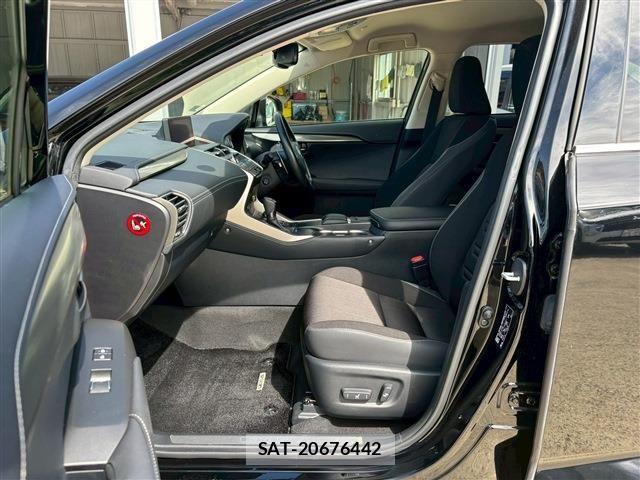 Lexus NX 2020-08 1286299-2