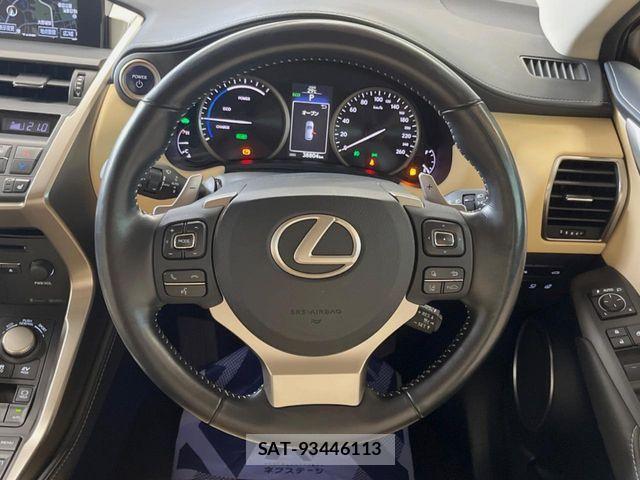Lexus NX 2017-02 1331681-11