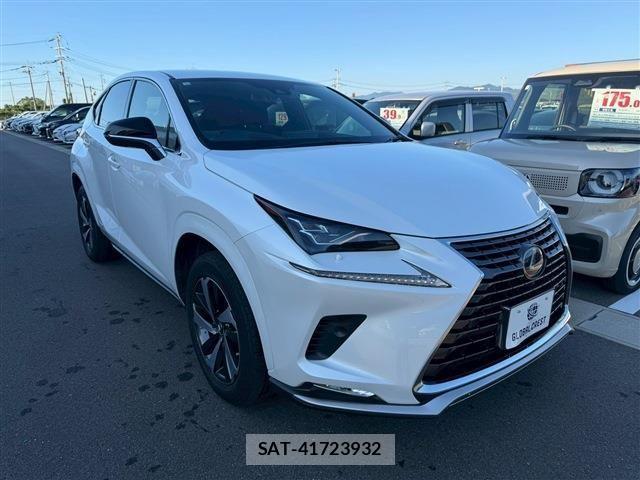Lexus NX 2020-10 1374825-4