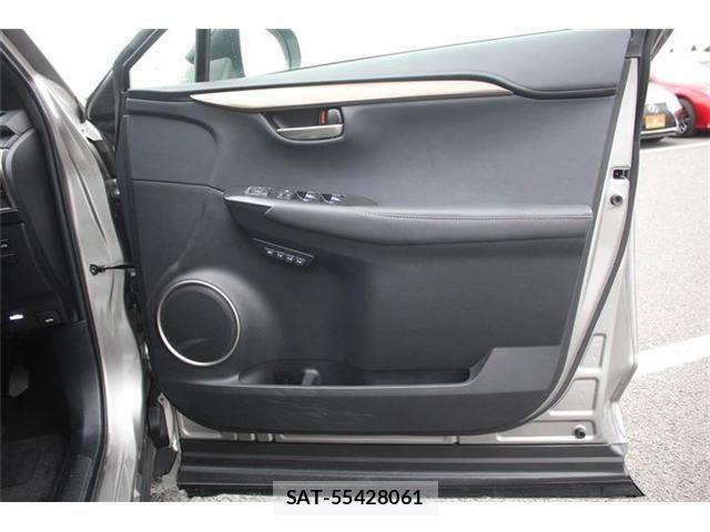 Lexus NX 2020-12 2486770-27