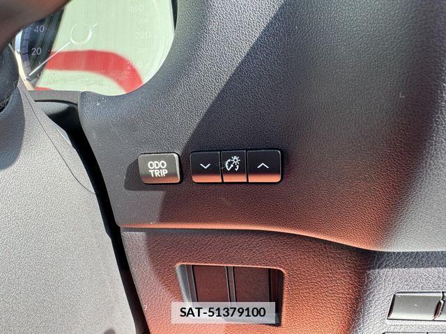 Lexus NX 2016-08 3015110-22