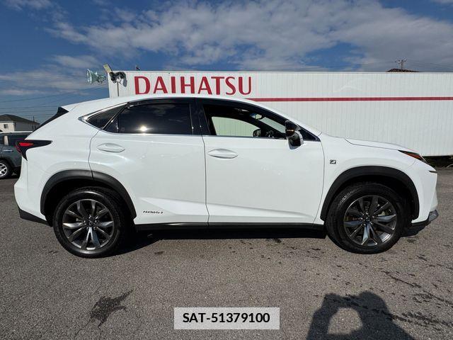 Lexus NX 2016-08 3015110-4