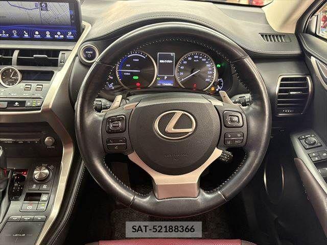 Lexus NX 2017-11 3066413-11