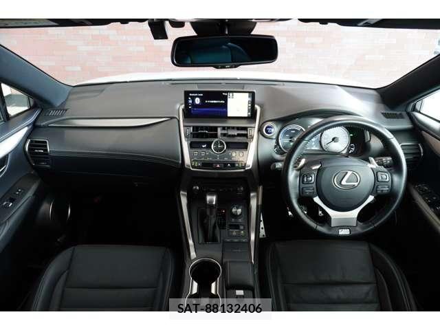 Lexus NX 2019-07 5871028-7