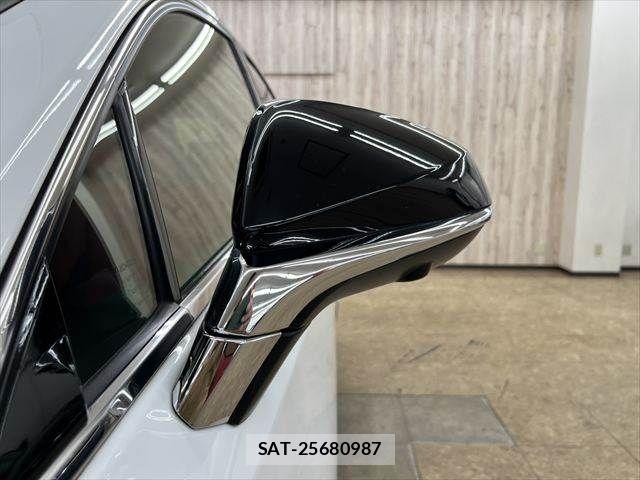 Lexus NX 2019-03 6011724-25