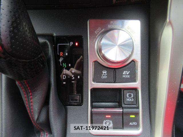 Lexus NX 2015-09 6612895-21