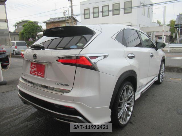 Lexus NX 2015-09 6612895-2