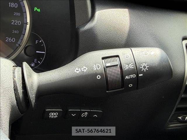 Lexus NX 2018-02 6612894-26