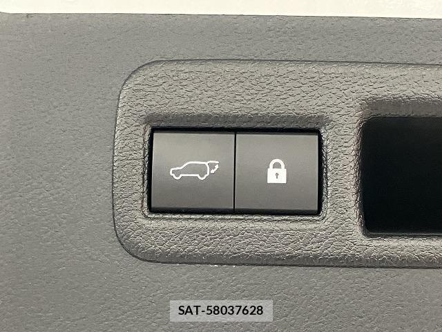 Lexus NX 2018-12 6612892-19