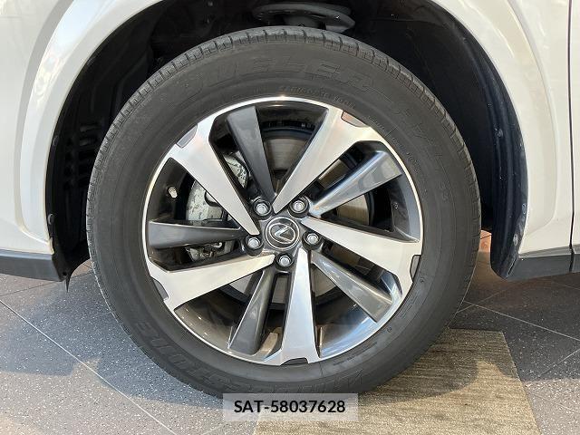 Lexus NX 2018-12 6612892-6