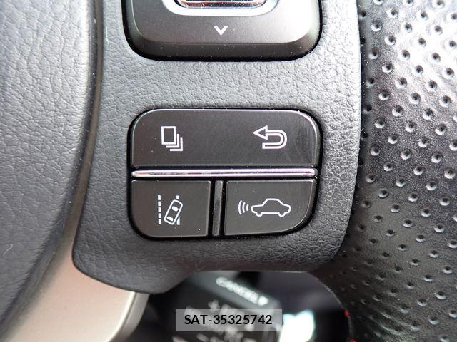 Lexus NX 2018-08 6672283-12