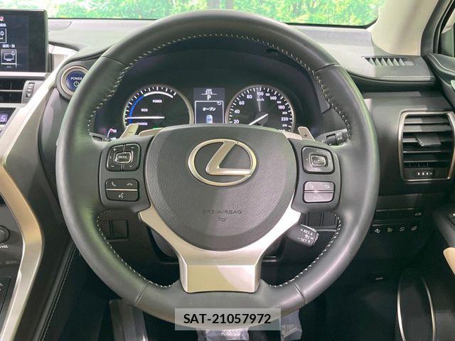 Lexus NX 2015-03 6815728-10