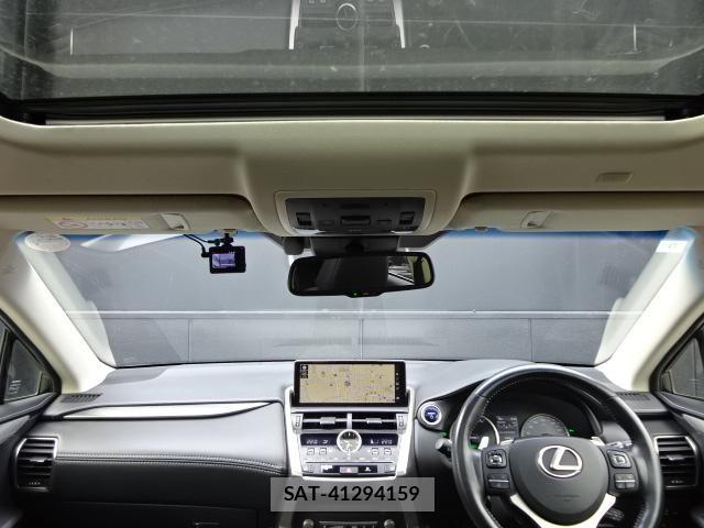 Lexus NX 2018-06 6907776-12
