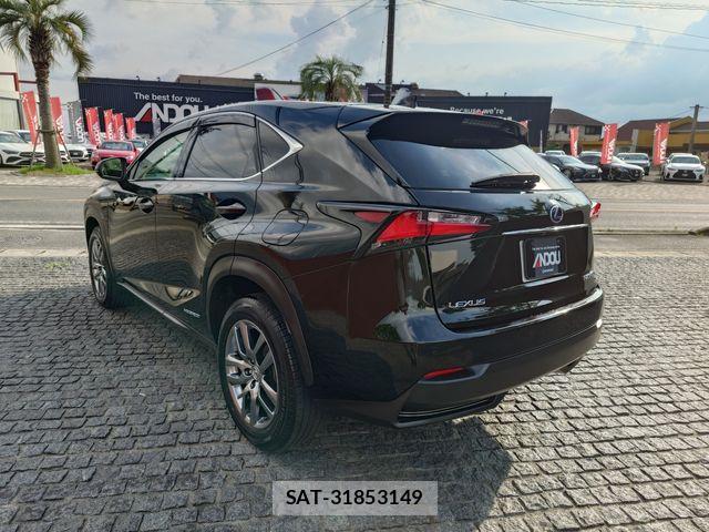 Lexus NX 2015-02 7020780-2