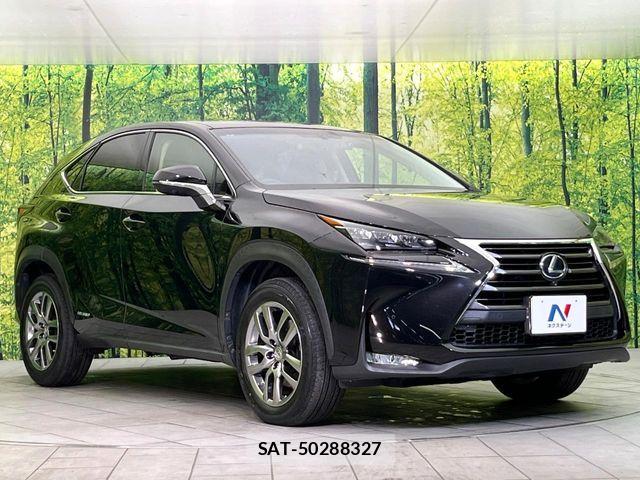 Lexus NX 2015-08 7221036-15