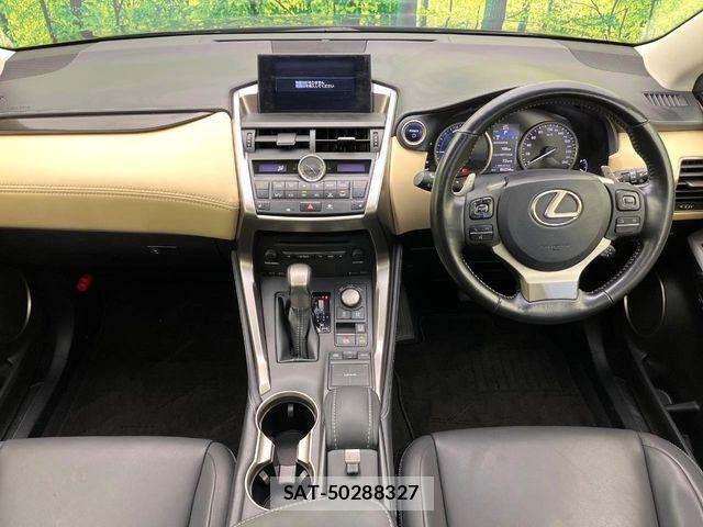 Lexus NX 2015-08 7221036-1