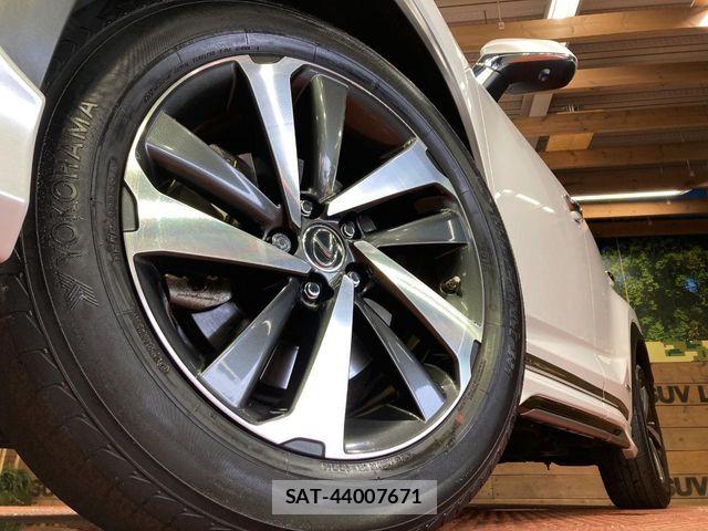 Lexus NX 2020-01 7221039-12