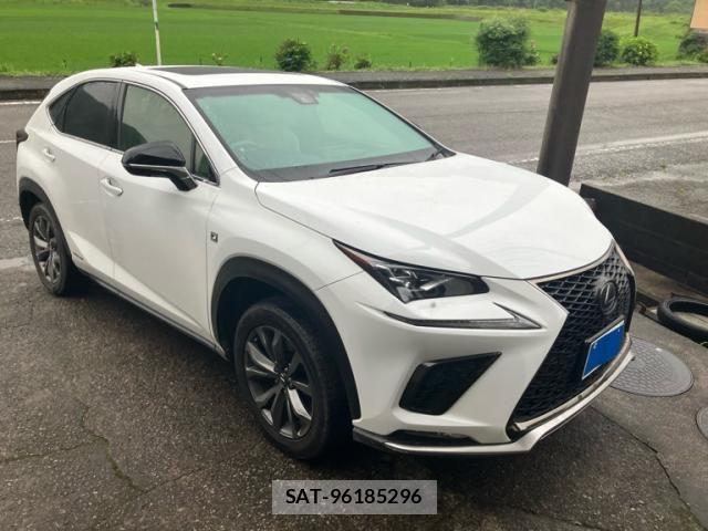 Lexus NX 2018-01 7272238-1
