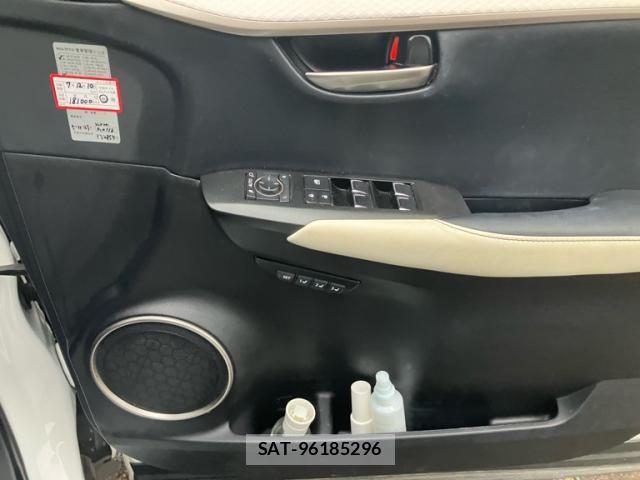 Lexus NX 2018-01 7272238-22