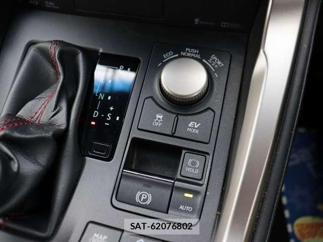 Lexus NX 2016-08 7328056-12