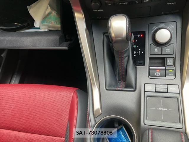 Lexus NX 2015-06 7328060-25