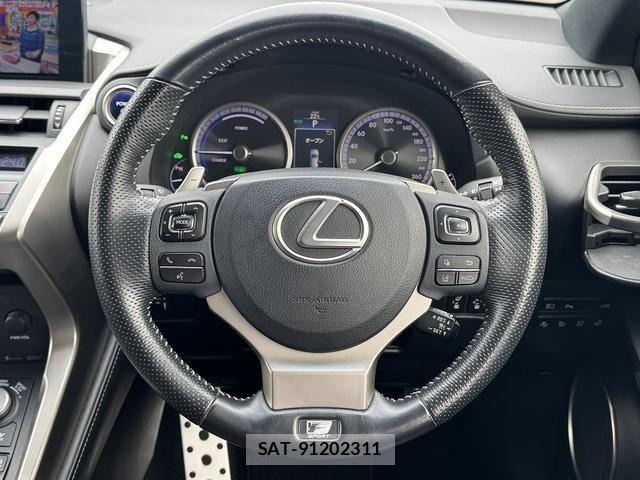 Lexus NX 2015-09 7358522-12
