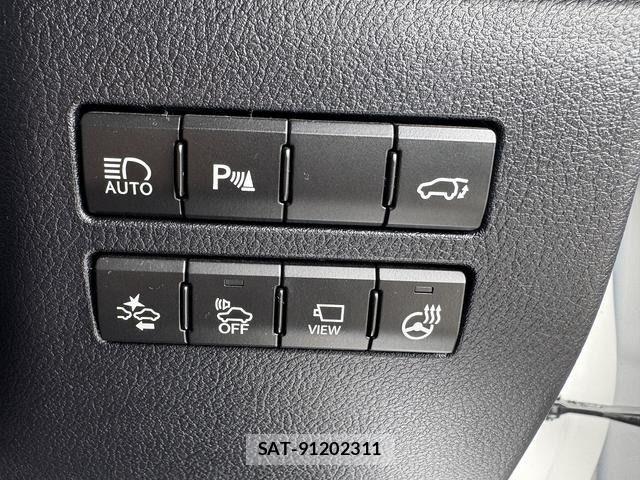 Lexus NX 2015-09 7358522-23