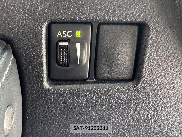 Lexus NX 2015-09 7358522-24