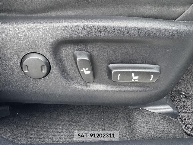Lexus NX 2015-09 7358522-28