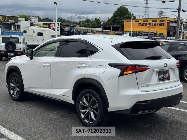 Lexus NX 2015-09 7358522-3