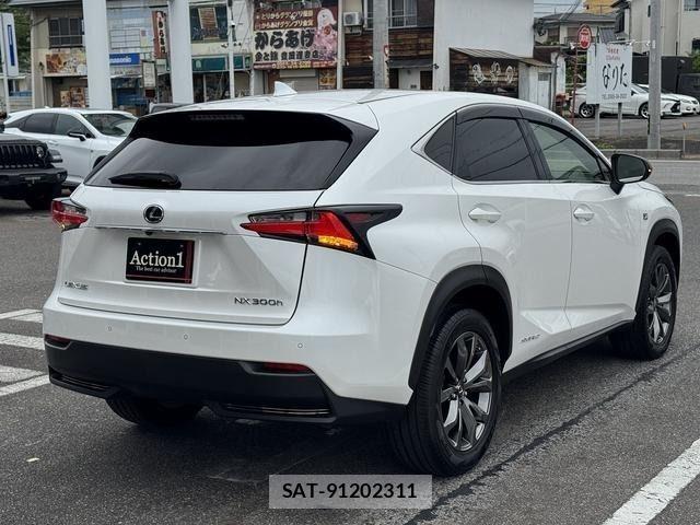 Lexus NX 2015-09 7358522-5