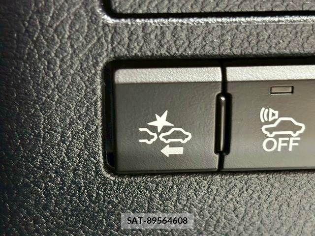Lexus NX 2015-08 7358520-5