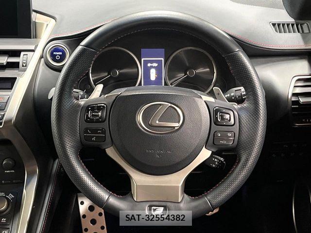 Lexus NX 2015-07 7392684-10