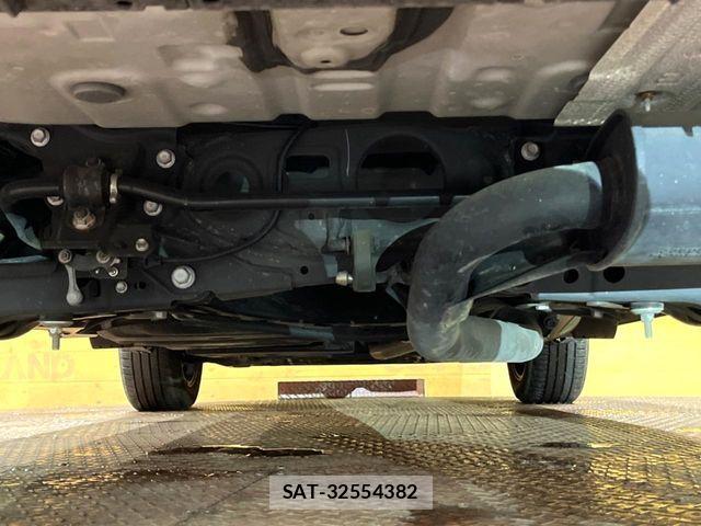 Lexus NX 2015-07 7392684-18
