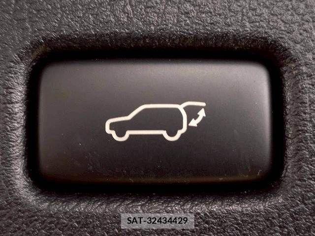 Lexus NX 2015-11 7501299-4