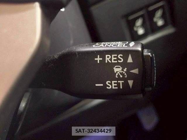 Lexus NX 2015-11 7501299-6