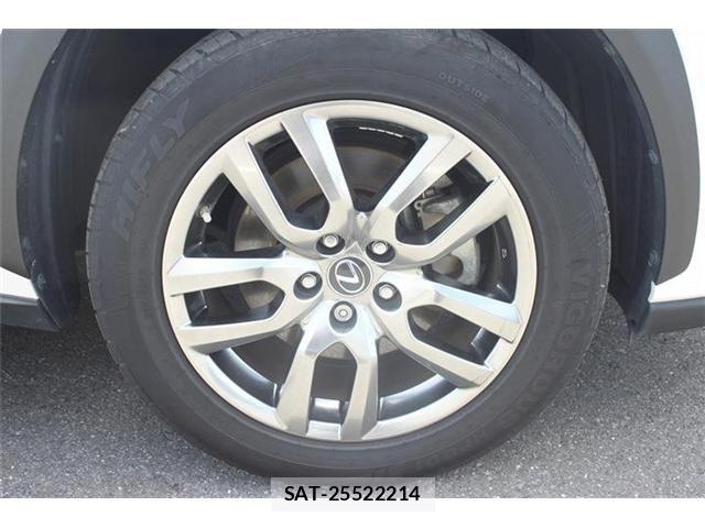Lexus NX 2018-10 7509039-15