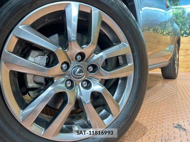 Lexus NX 2017-11 7501297-12