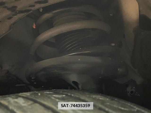 Lexus NX 2019-02 7725117-19